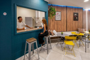 SOM Hostel By The Venue